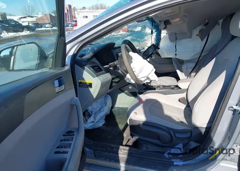 2016 Hyundai Sonata Se z USA, uszkodzony, nr VIN 5NPE24AF1GH339051